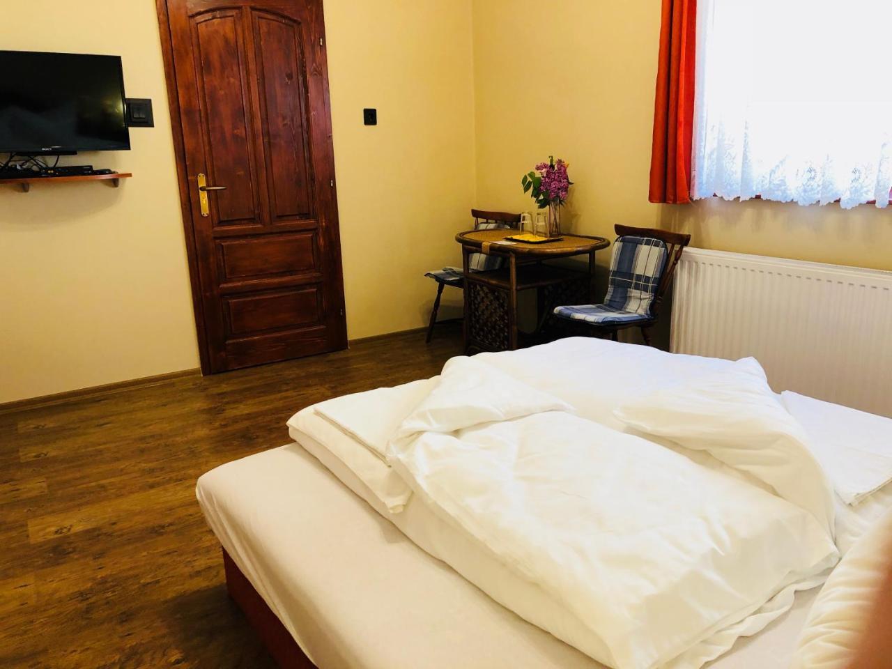 Szuts Panzio Bed and Breakfast Fertőrákos Εξωτερικό φωτογραφία