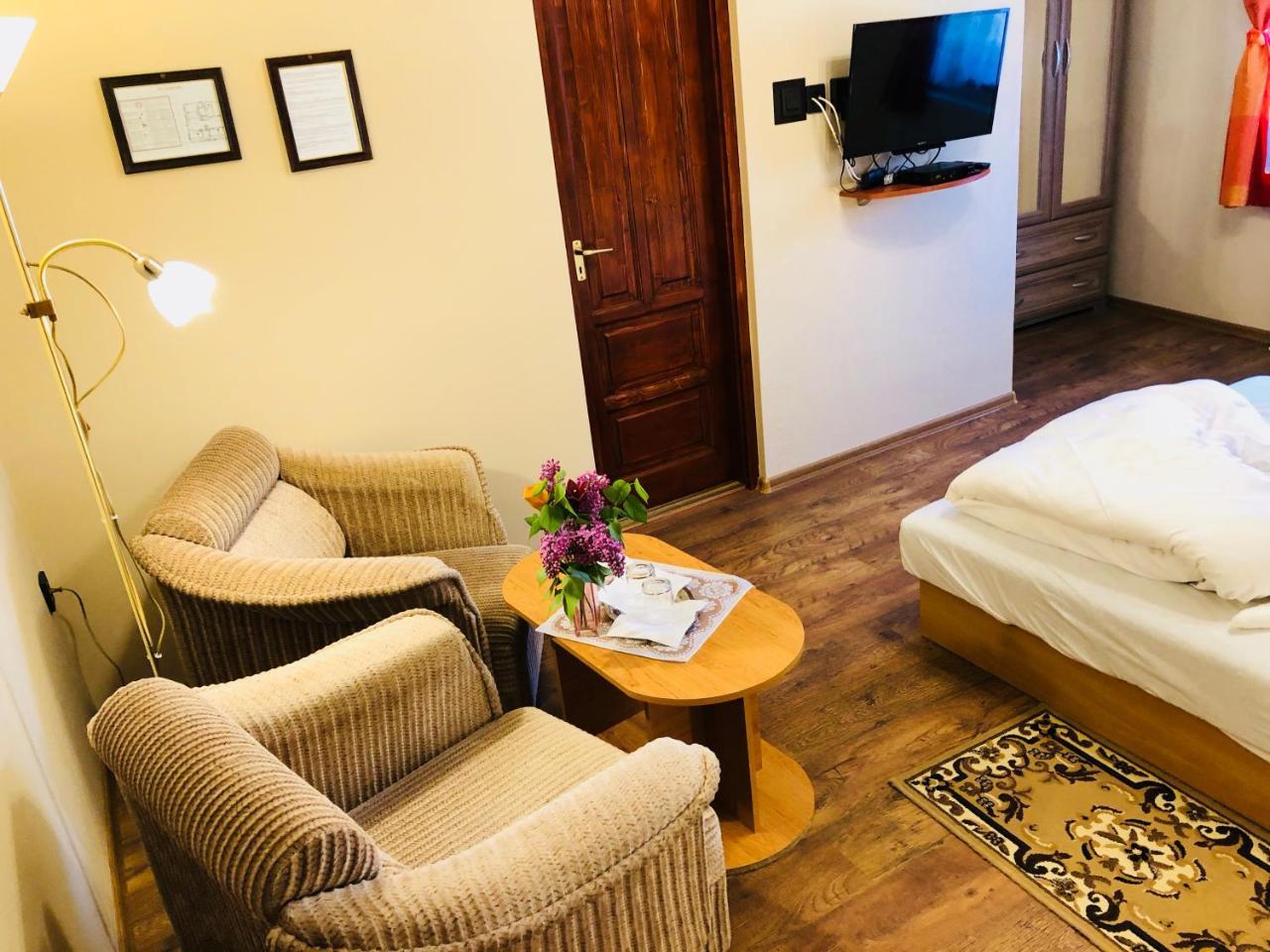 Szuts Panzio Bed and Breakfast Fertőrákos Εξωτερικό φωτογραφία